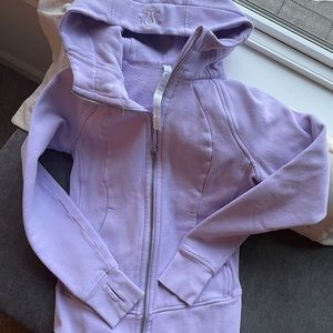 Women’s LuluLemon Scuba Hoodie